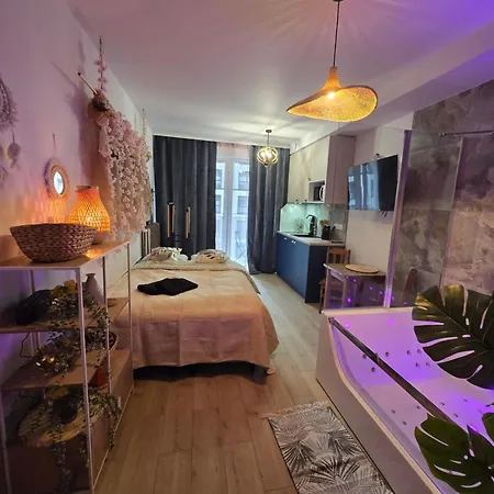 Jacuzzi Mokotow Apartment *