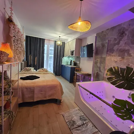 Jacuzzi Mokotow Apartment
