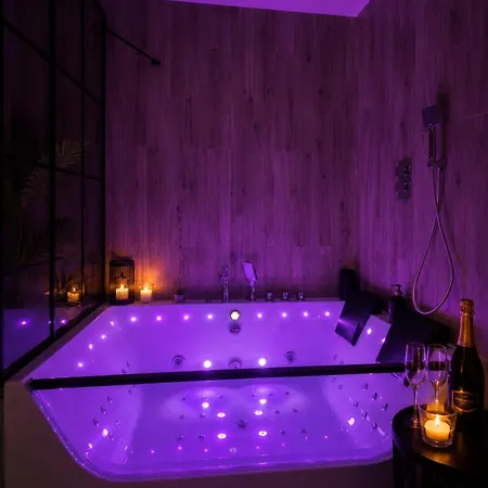 Jacuzzi Mokotow Apartment Warschau