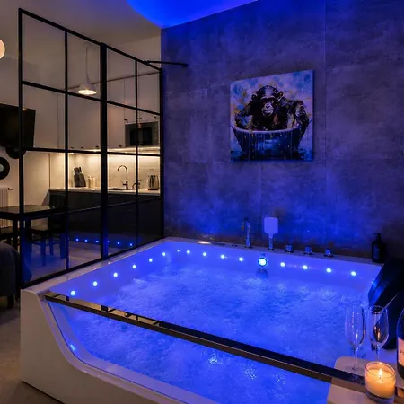 Jacuzzi Mokotow Apartment Warschau